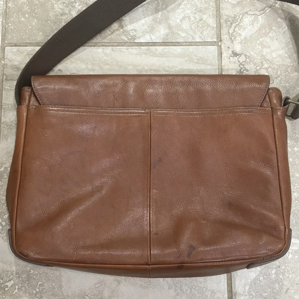 Fossil Men's Buckner Leather Messenger Bag‎